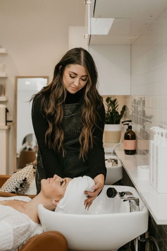 Hair Botox and Keratin Straightening: Are These Procedures Suitable for my Hair Type? - Nutree Cosmetics